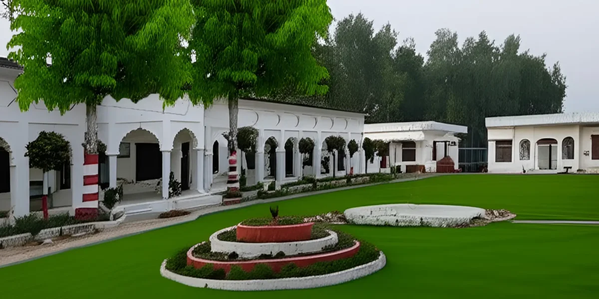 MDM Darul Uloom Campus Building